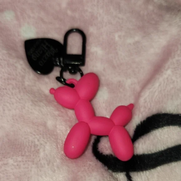 Pink Balloon Dog Keychain - Picture 2 of 4